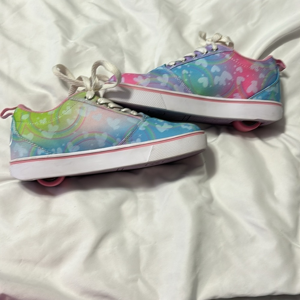 HEELYS Rainbow Shoes USA sizes youth 4 wmn’s 5 - Picture 4 of 7